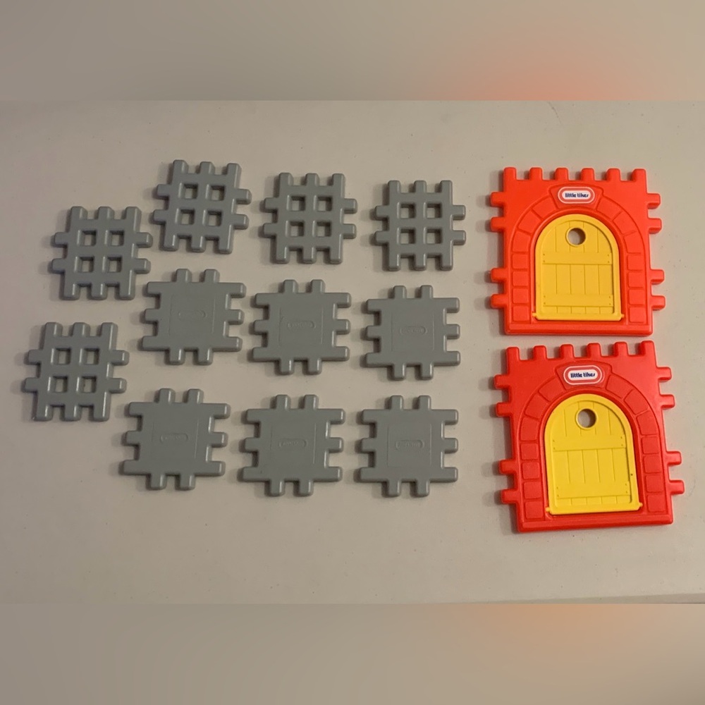 Vintage Little Tikes Waffle Blocks Replacement Castle Pieces 13 Piece Lot Doors